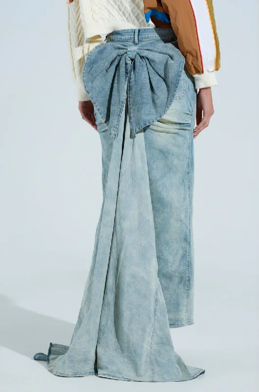 OH THE DRAMA BACK BOW DENIM MAXI SKIRT WITH TRAIN