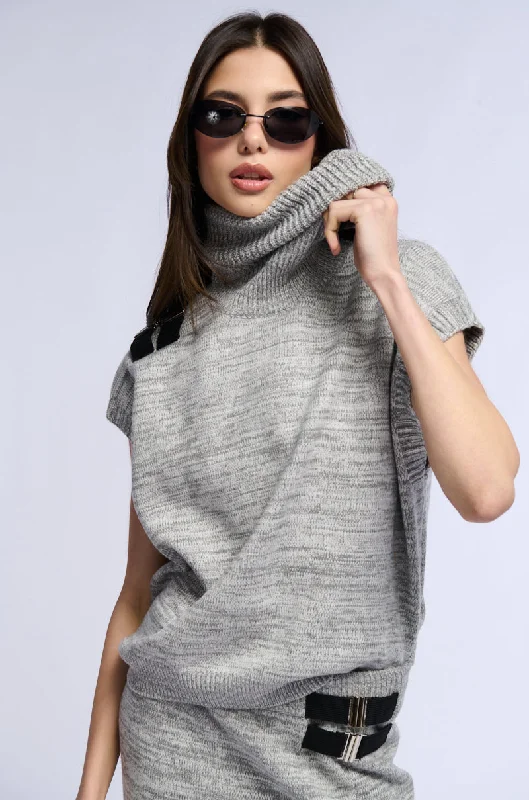 BUCKLE UP SLEEVELESS TURTLENECK SWEATER TOP